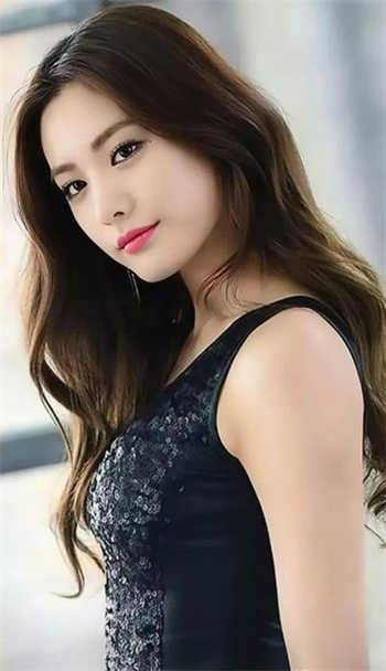 白峰美羽7月最新