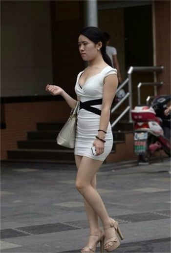 被工地工人噗滋小说