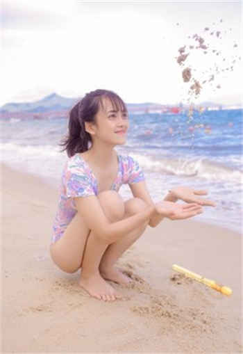 方雅夫妇请房东老何喝酒