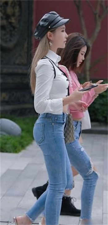 成都成飞楼梯事件原图