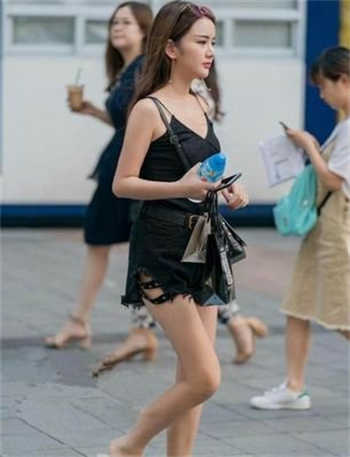爸爸送我回乡下给爷爷