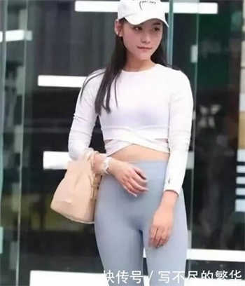 绣榻春史第二回