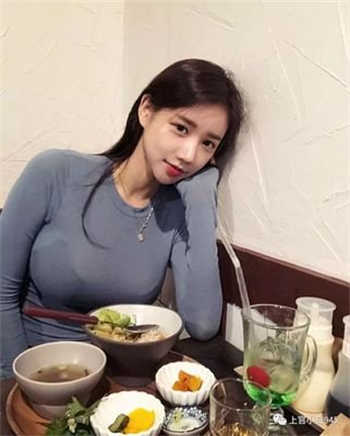哄女朋友睡觉的笑话