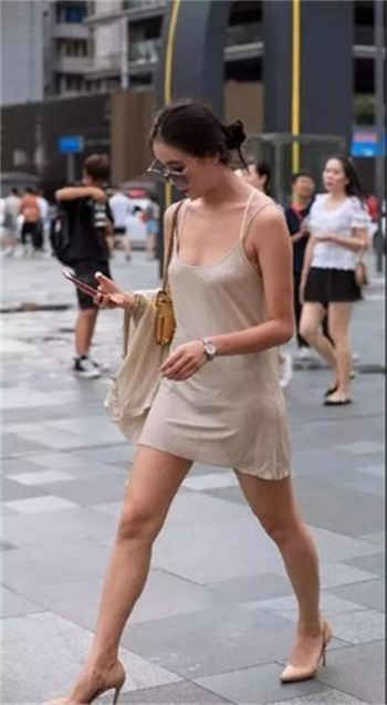 泌尿科女医生2女助理是谁