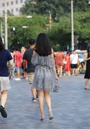 by是什么意思