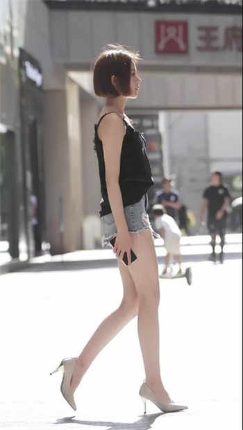 捷克街头给钱