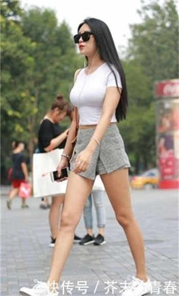 十发女童引导七岁男孩