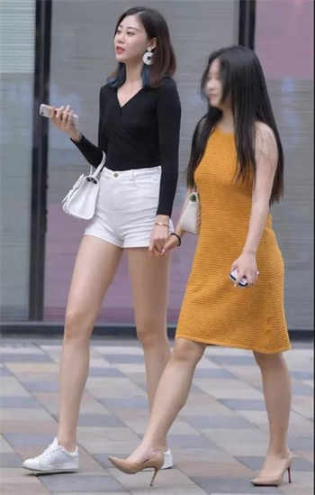 妻子当老公面献身领导