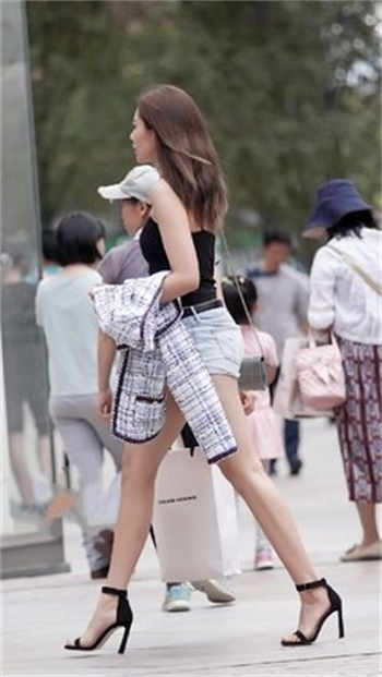 三爷 夫人又惊艳全球了