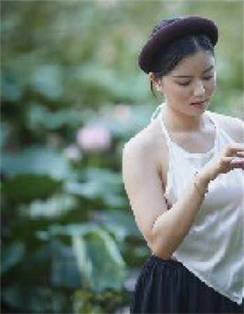 西湖美景的诗句