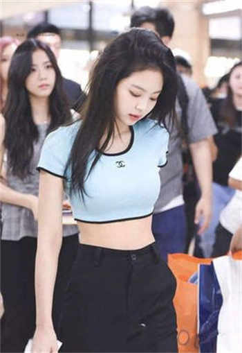 视否app里女的是不是真的