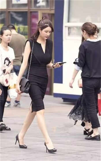 贾兰委身谢母恩